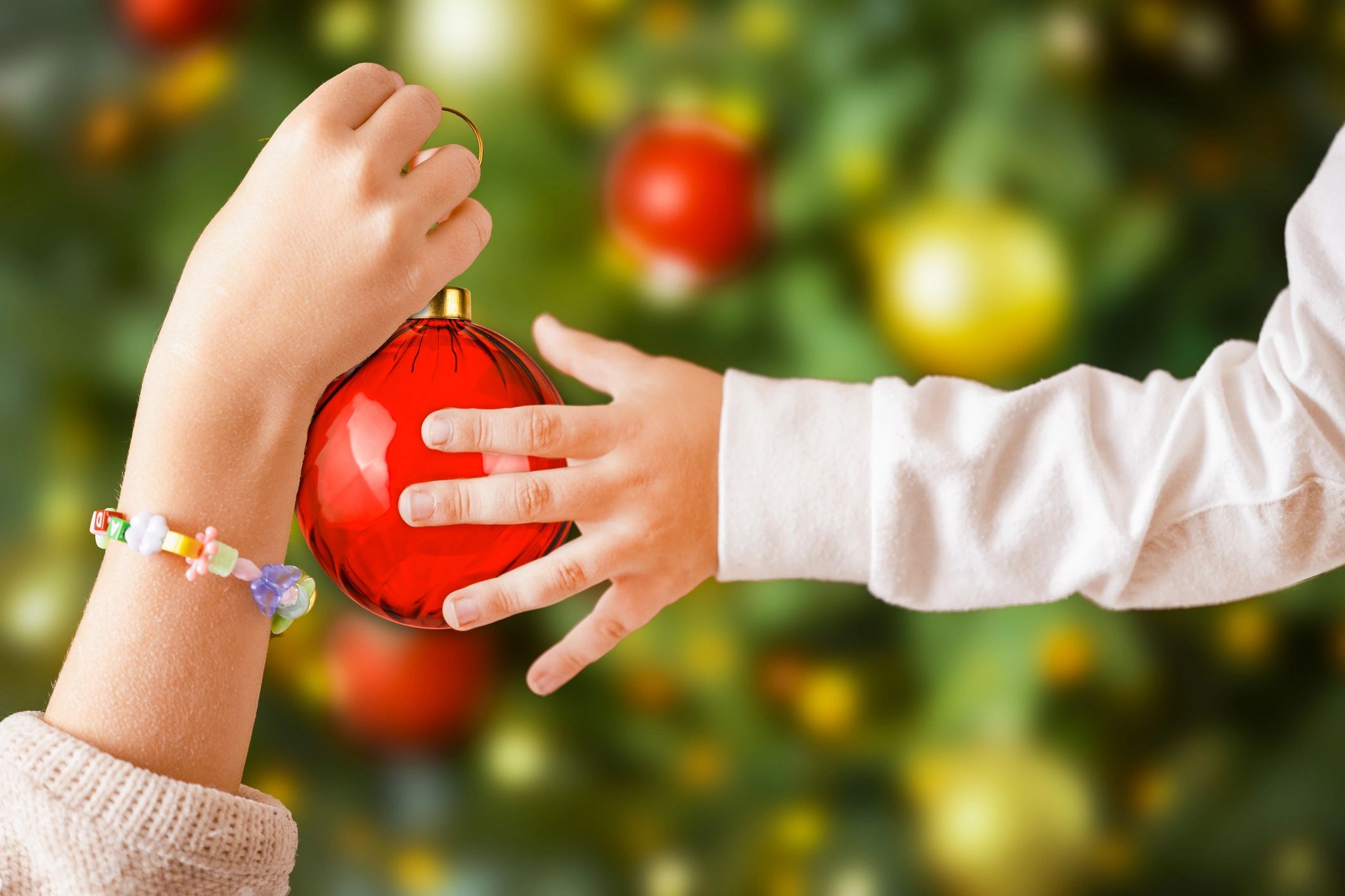 festive kids jewelry for winter holidays