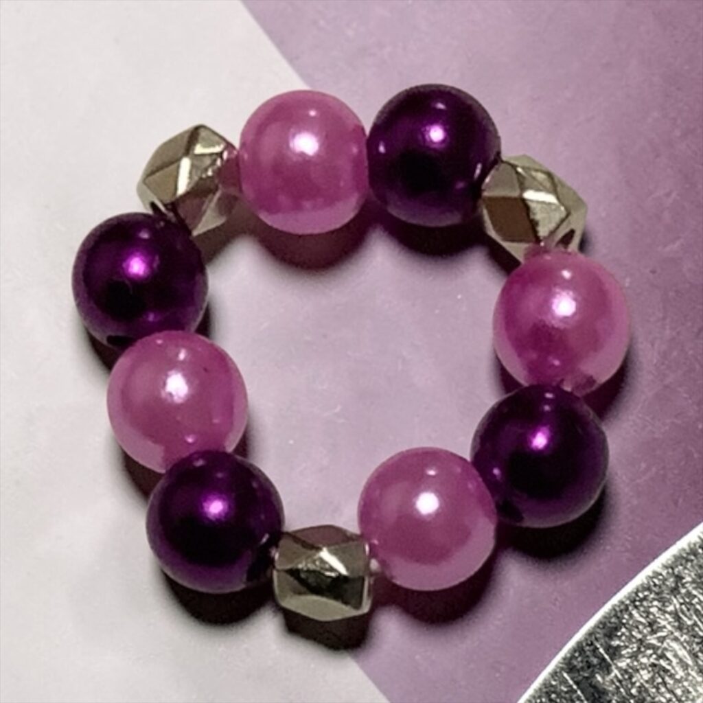 Iris Sparkle Twist Ring